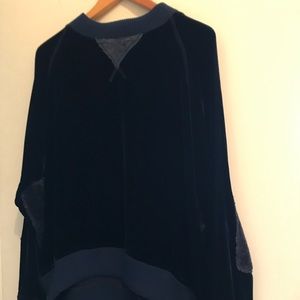 WARM Velour sweatshirt  NWT